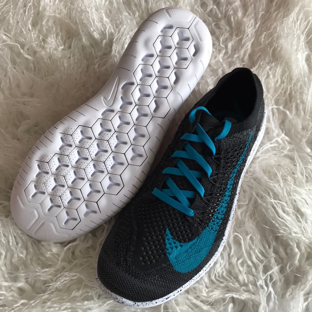 NWT Custom Nike ID Free Rn Flyknit - Picture 6 of 7